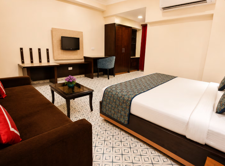 Chandra Inn