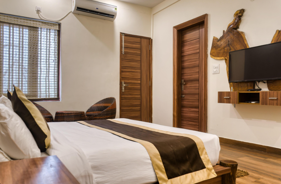 Corbett Mystic Inn - A Luxury Villa