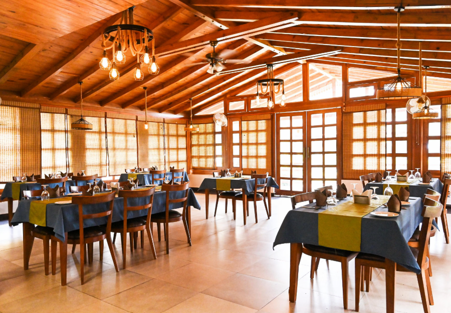 Foxoso Misty Oaks Resort Near Kainchi Dham
