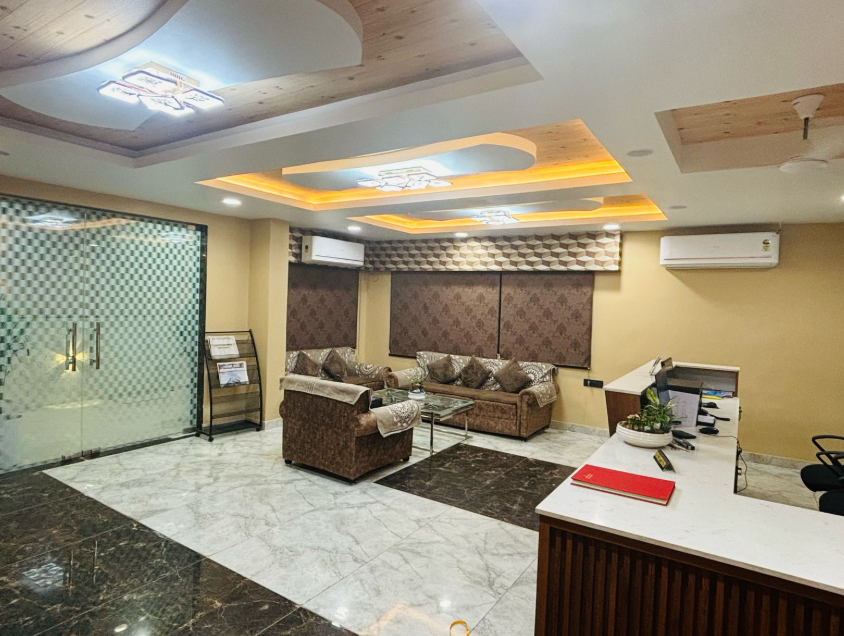J R CLASSIC HOTEL