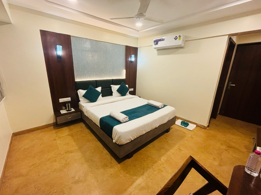 J R CLASSIC HOTEL